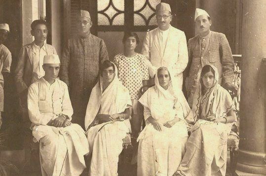 Jawarharlal Nehru (front left), first prime minister of India, stays at the Mukhi House (1931).